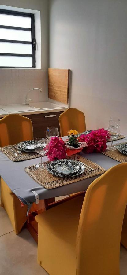 Kaz Papaye Apartment แซ็ง-ปีแยร์ ภายนอก รูปภาพ